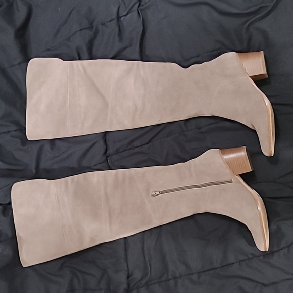 Sole Society Melbourne mushroom over the knee block heel suede leather boots - Picture 7 of 9